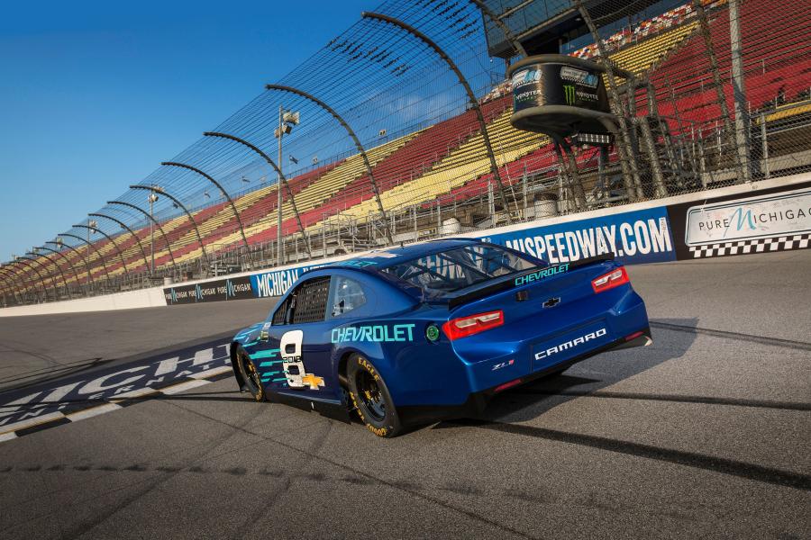  Chevrolet Camaro ZL1 NASCAR Race Car 2018 года  (фото 9 из 17)